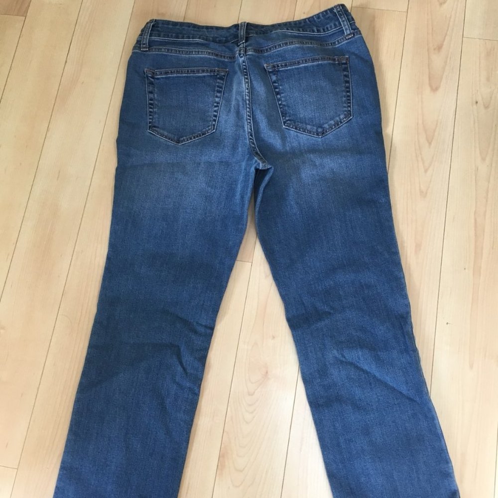 Jeans - Picture 2 of 3